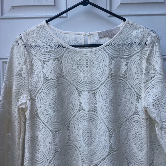 LOFT Ivory Lace Top - Picture 4 of 11